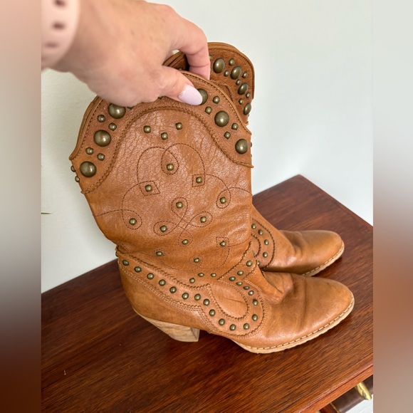 Stuart Weitzman Brown Leather Studded Zip Up Block Heel Cowboy Boots size 6.5 - Picture 1 of 13